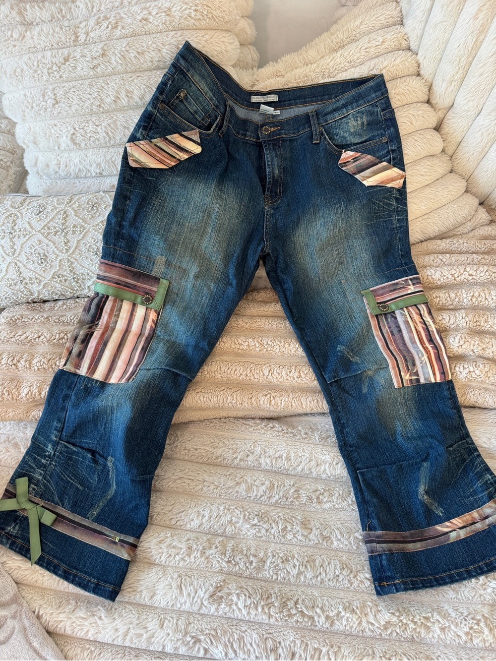 Alberto Makali Blue Denim Capri Jeans with Striped Multicolor Pockets